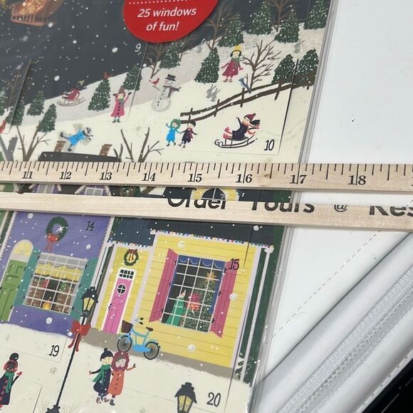 Advent Calendar Winter Wonderland Galison Design 25 Windows Ribbon Hanger NWT - Picture 14 of 15